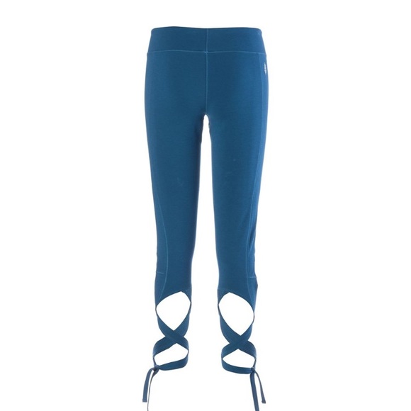 SALE🎉NWT Free People Movement Turnout leggings, S - Picture 2 of 4